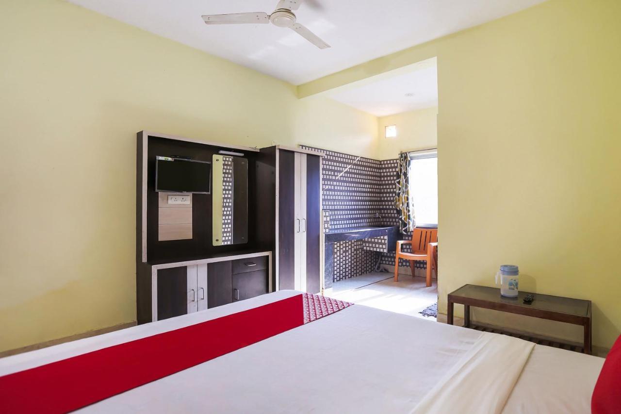 Hotel Oyo 68370 Subhalaxmi 3*